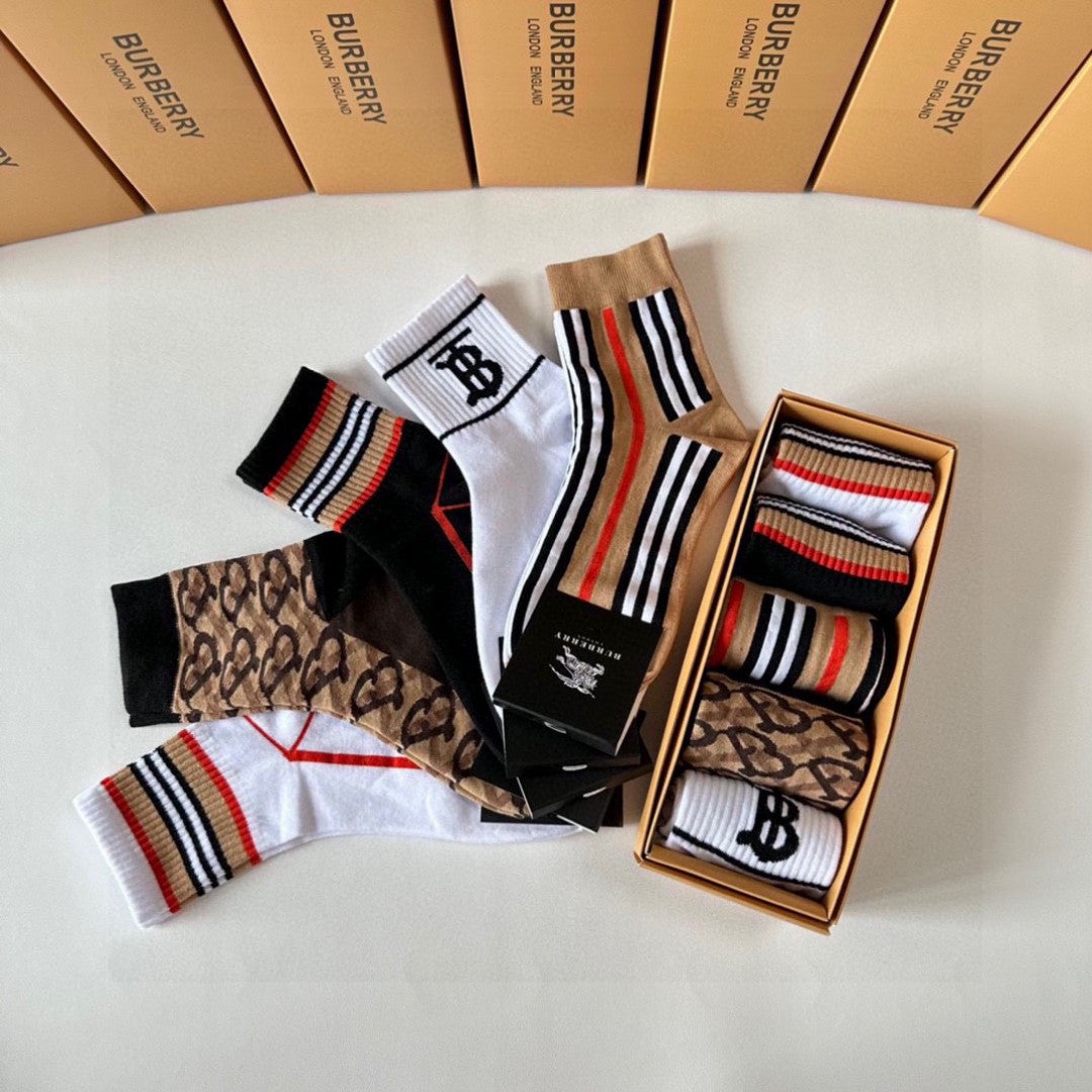BURBERRY 26S ANKLE SOCKS 502290 (1 BOX)