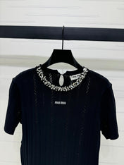 MIU 25S RHINESTONE COLLAR T-SHIRT 264097