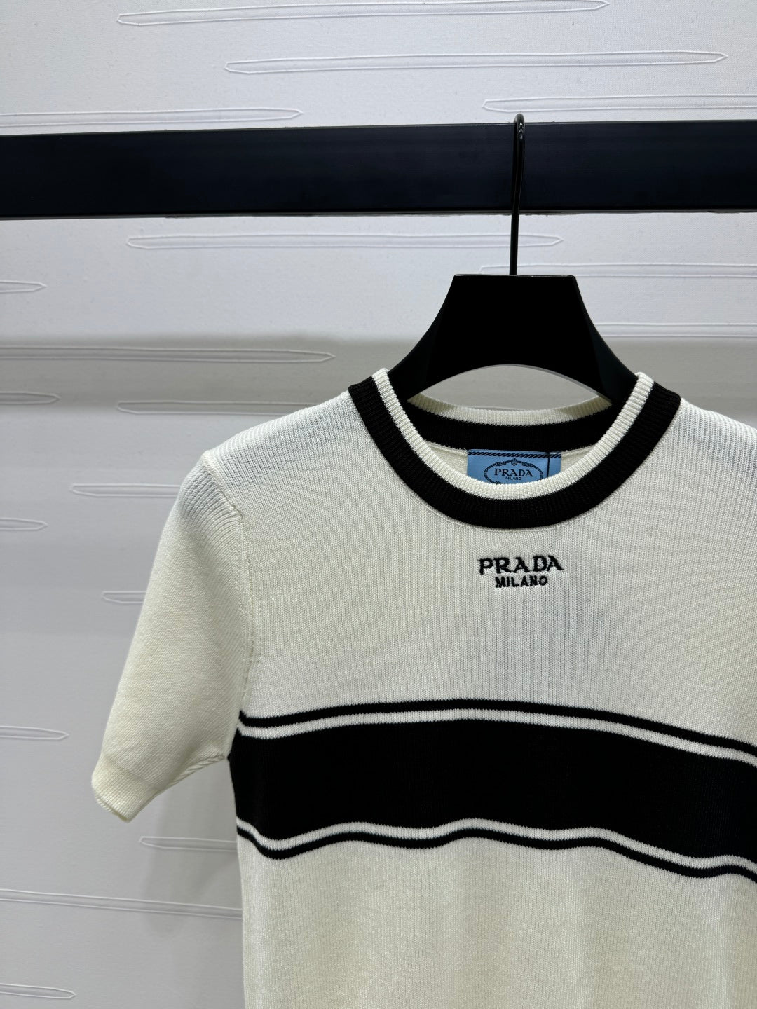 PRADA SHORT-SLEEVE CREW NECK SWEATER 269414