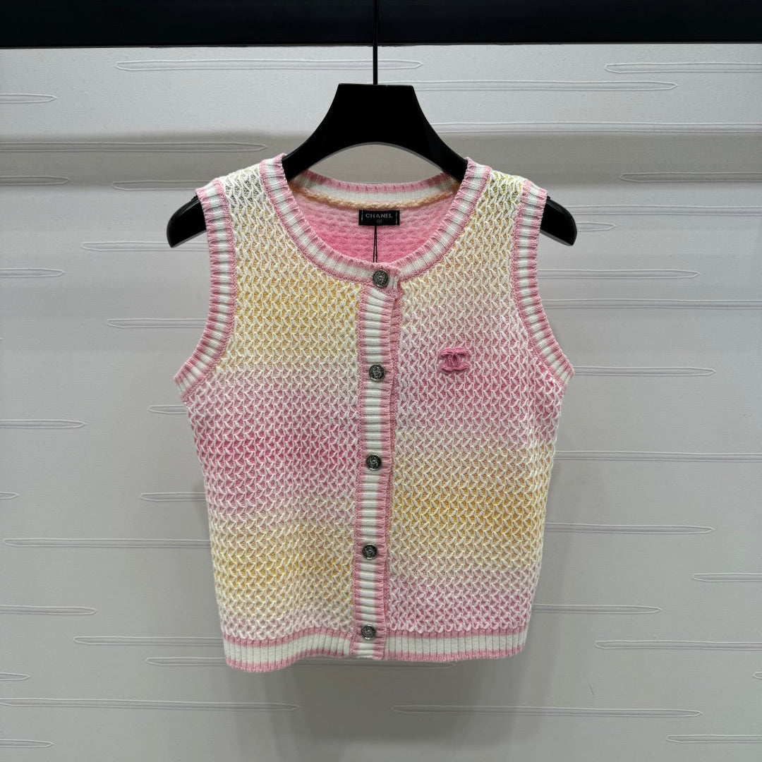CHANEL KNITTED BUTTONED SLEEVELESS VEST 274921