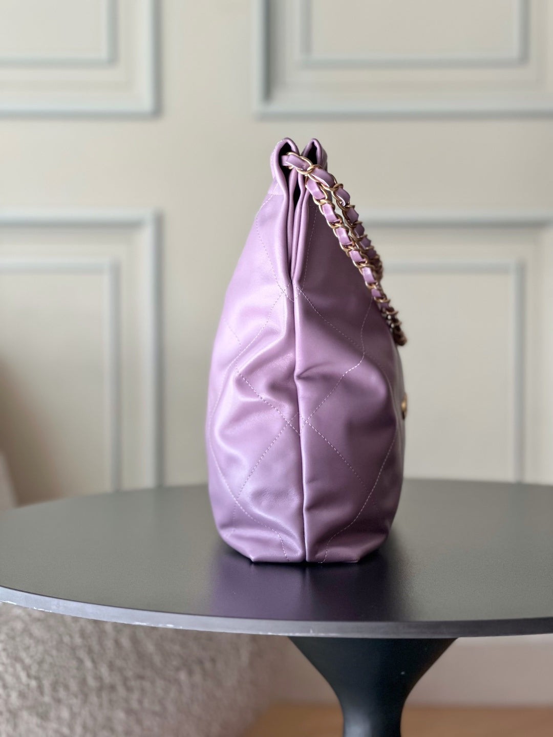 CHANEL 26S 22 BAG 42 IN PURPLE QUILTED SHINY CALFSKIN