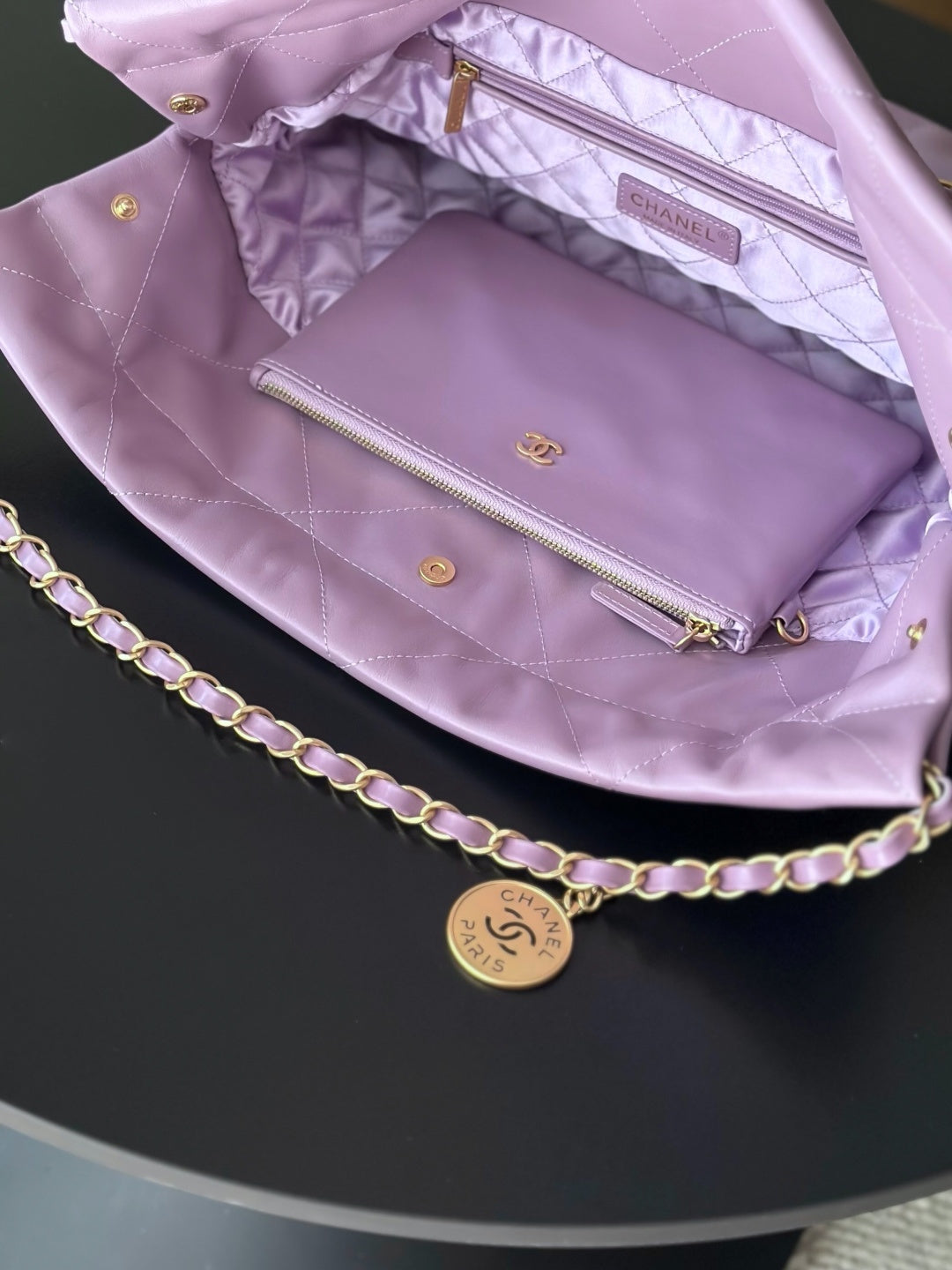 CHANEL 26S 22 BAG 42 IN PURPLE QUILTED SHINY CALFSKIN