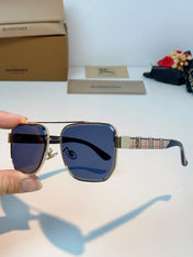 BURBERRY 26S RECTANGULAR FRAME IN METAL 419059