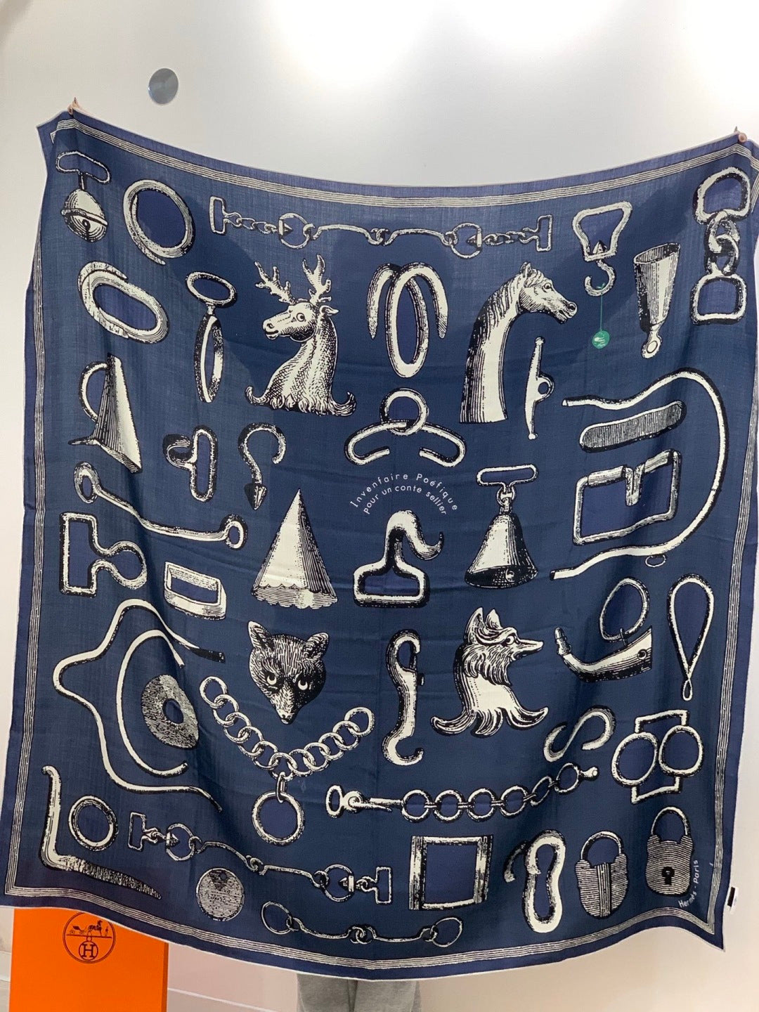 HERMES 25S SCARF 137 IN SILK CASHMERE 991690