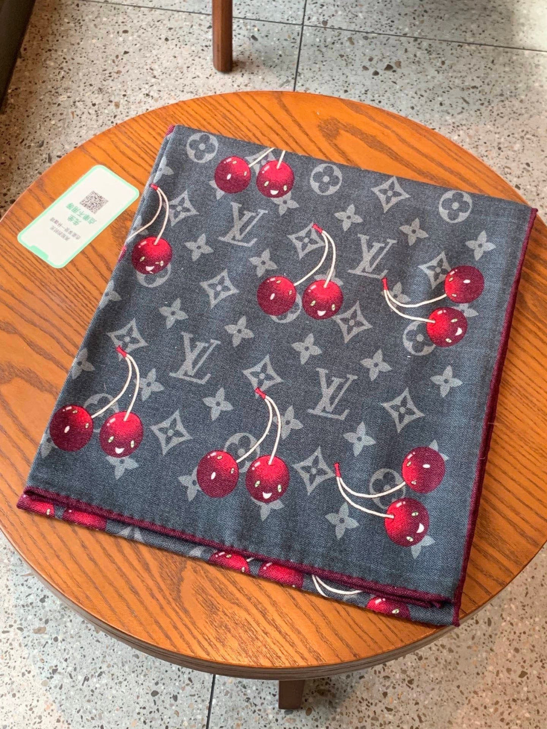 LV 26S SCARF 180 IN CASHMERE AND SILK 315125