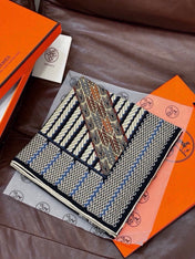 HERMES 26S SCARF 135 IN SILK AND CASHMERE 492303