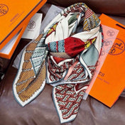 HERMES 26S SCARF 135 IN SILK AND CASHMERE 492305