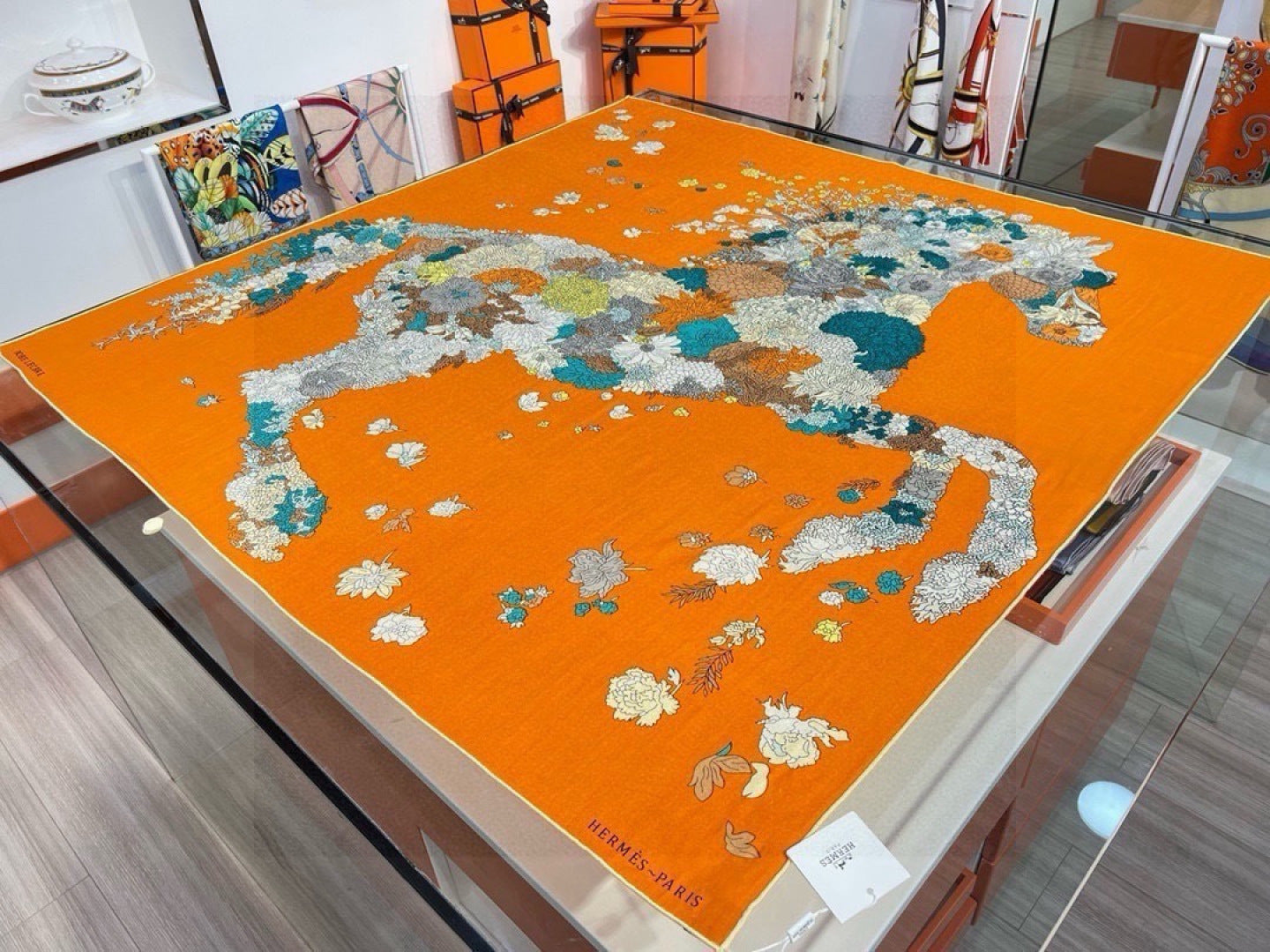 HERMES 26S SCARF 140 IN SILK AND CASHMERE 496065