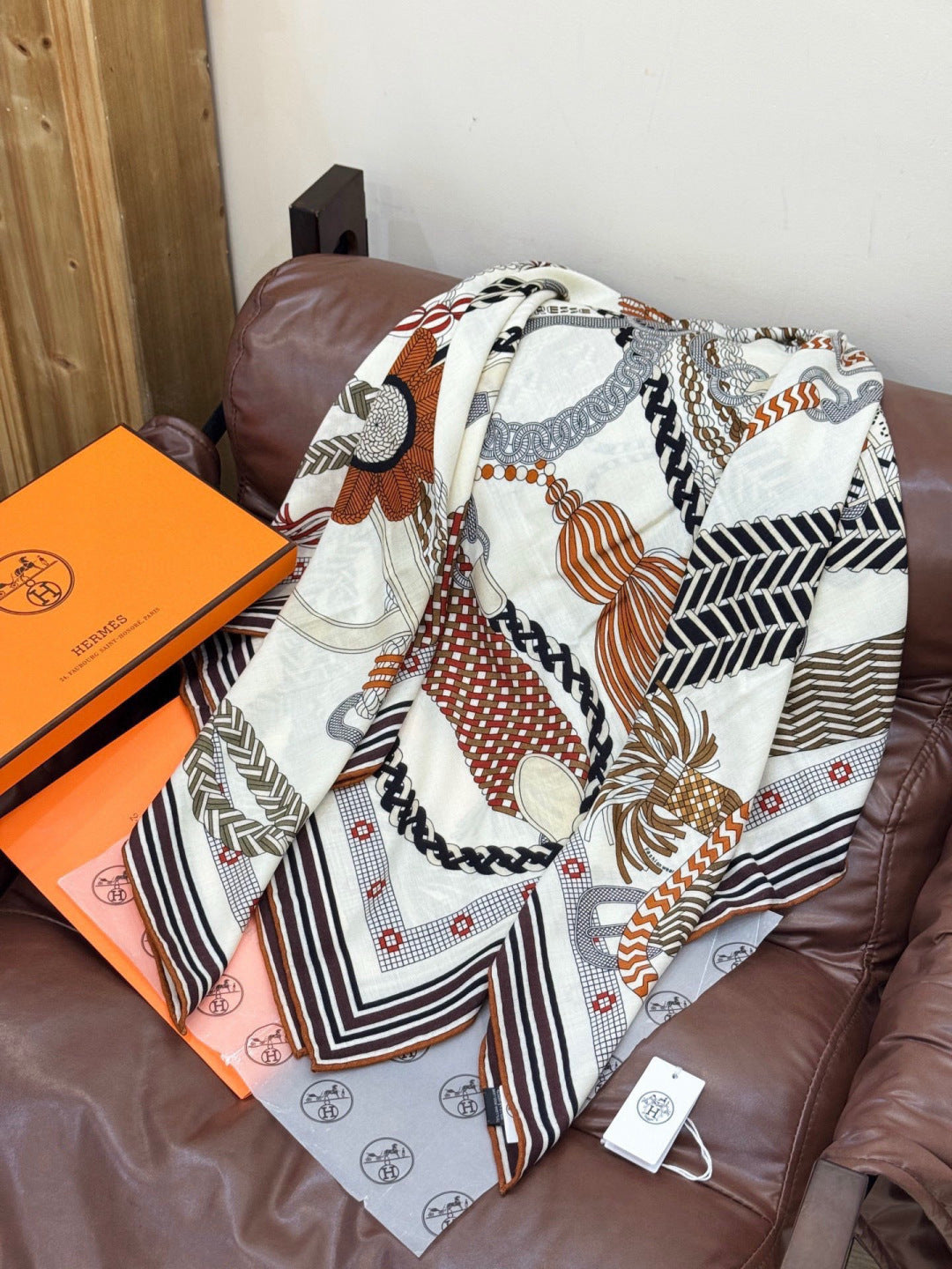 HERMES 26S SCARF 140 IN SILK AND CASHMERE 498494