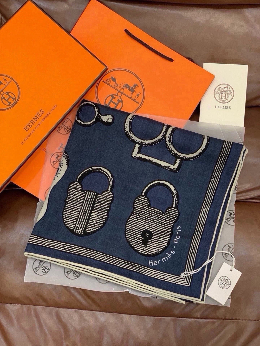 HERMES 26S SCARF 135 IN SILK AND CASHMERE 499944