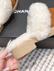 CHANEL 25S INDOOR SLIPPERS IN CARAMEL AND BLACK SUEDE FUR-LINED