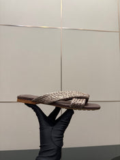 BOTTEGA VENETA 26S SANDALS IN DARK BROWN CALFSKIN AND RAFFIA