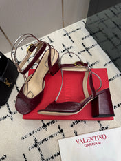 VALENTINO 26S SQUARE TOE ANKLE STRAP SANDALS IN DARK RED CROC-EMBOSSED LEATHER