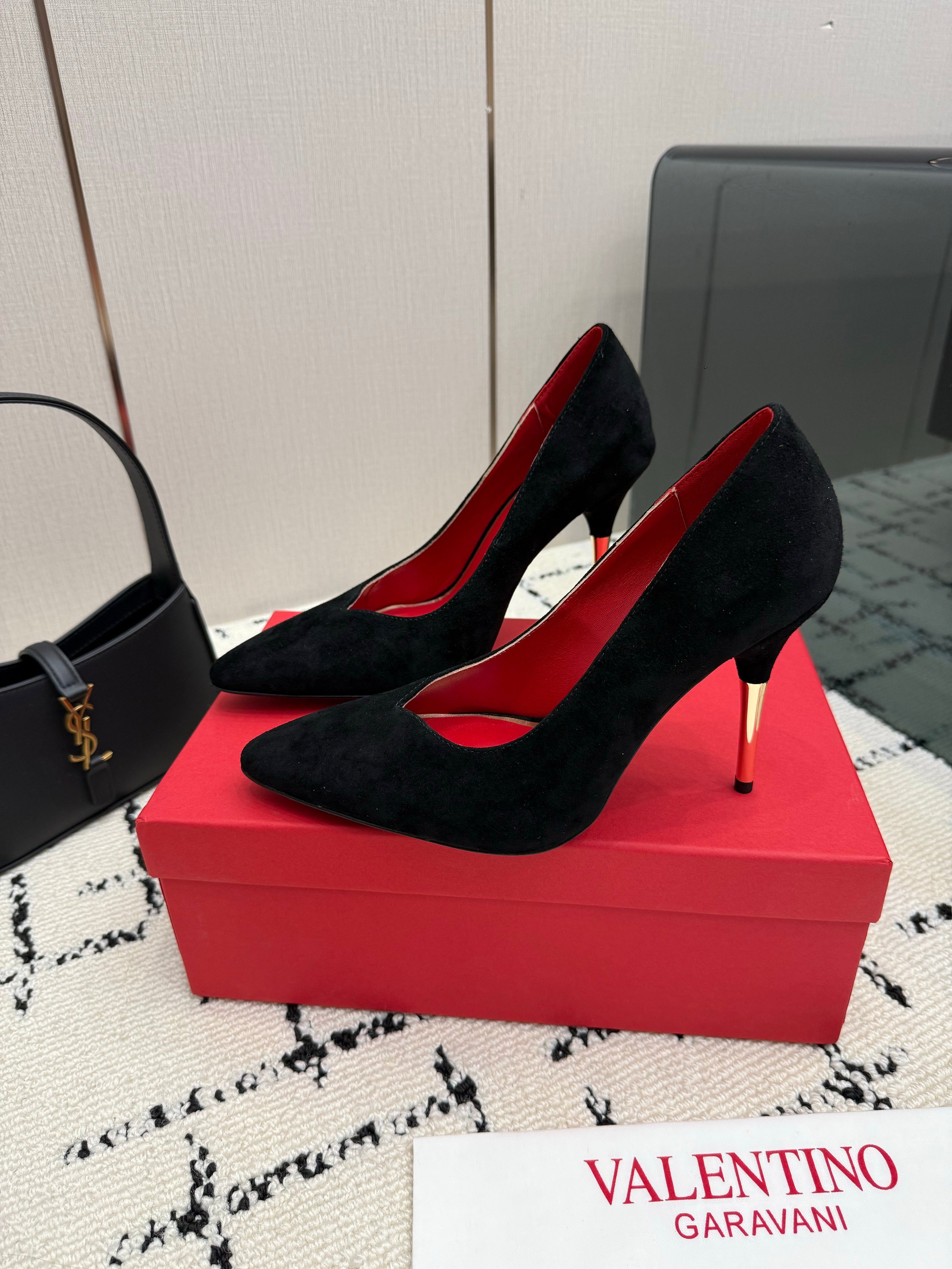 VALENTINO 26S HIGH HEELS 100 MM IN BLACK SUEDE