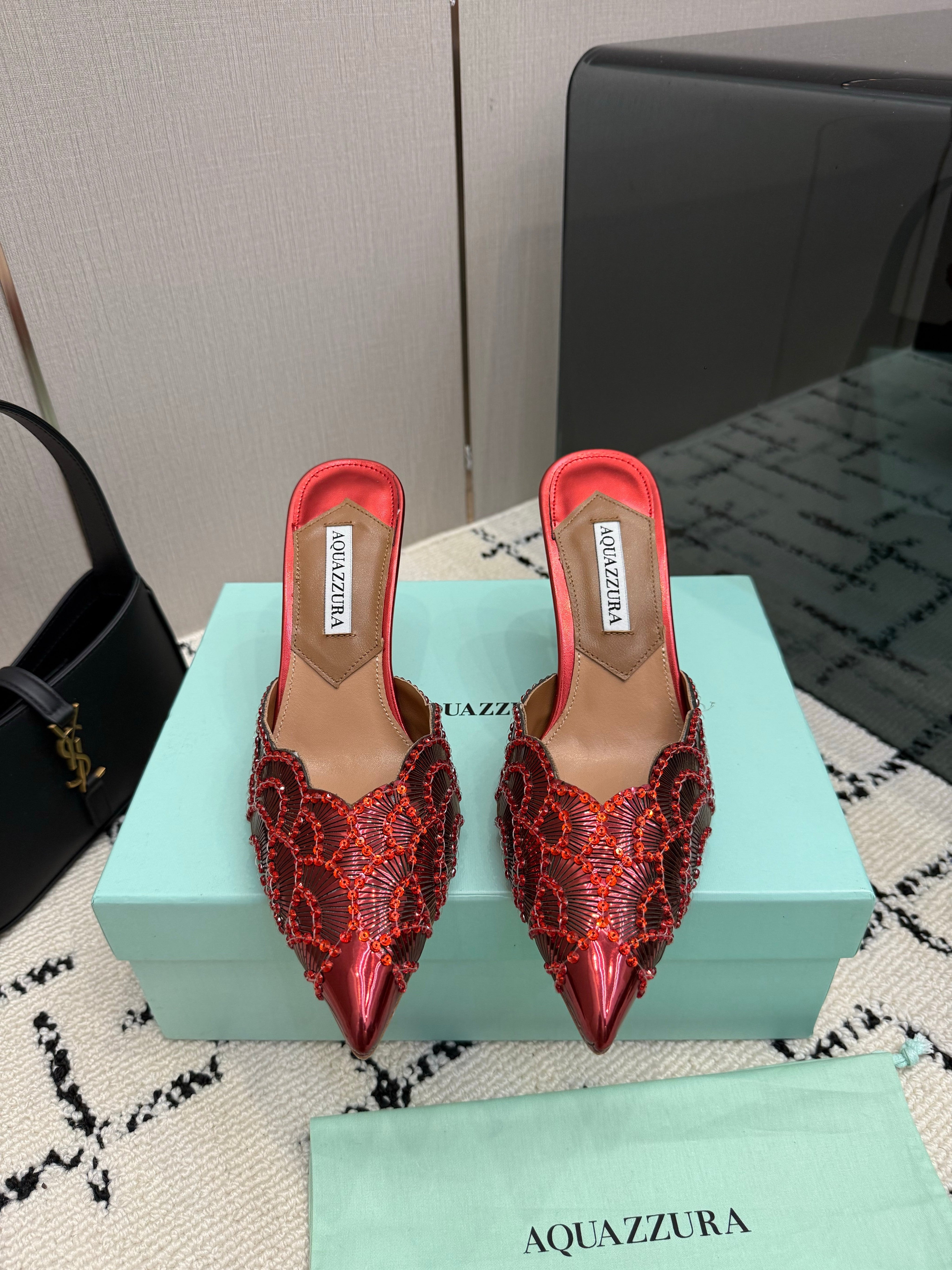 AQUAZZURA 26S HEEL MULES 85 MM IN METALLIC RED SEQUIN AND CALFSKIN