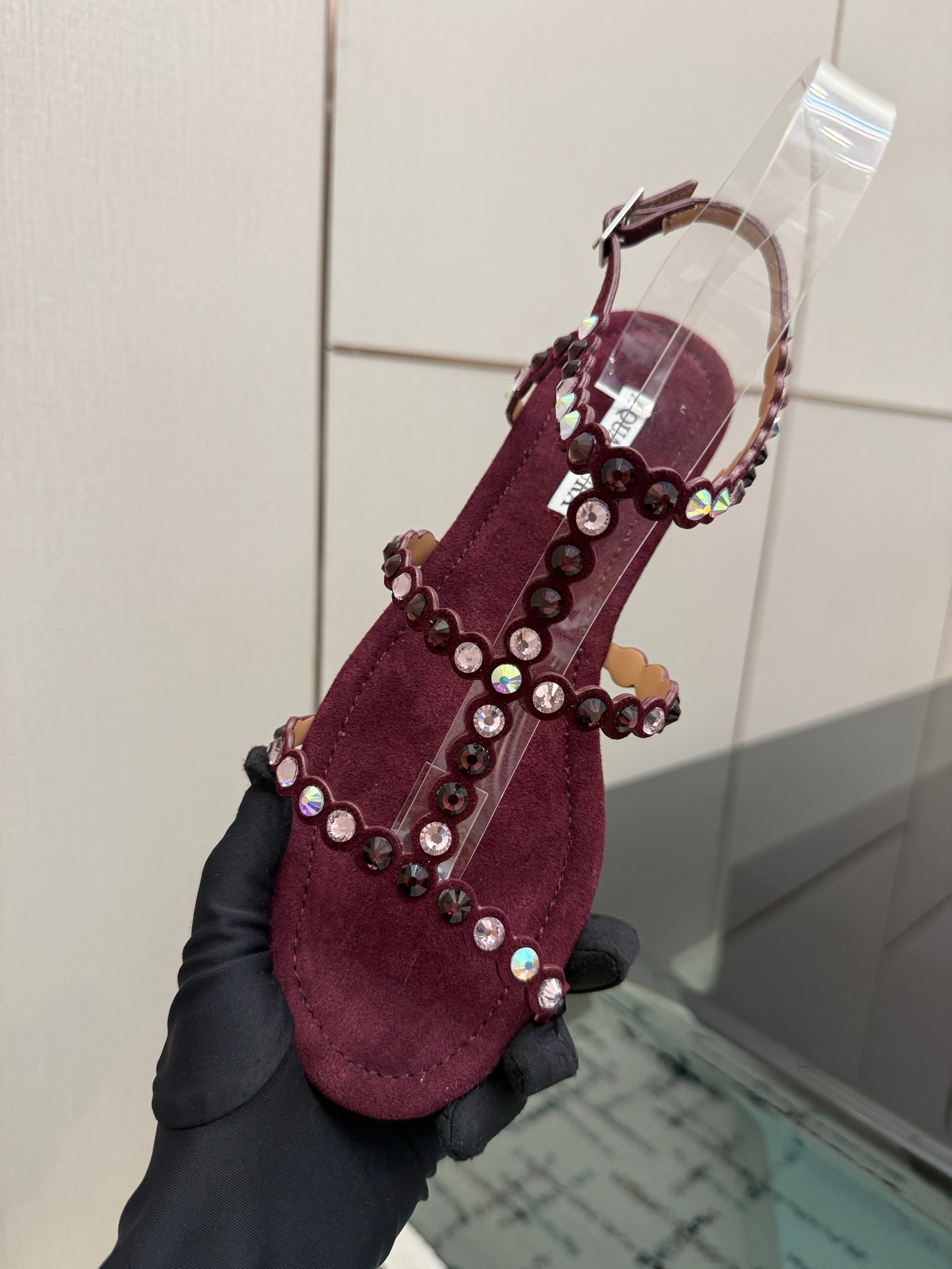 AQUAZZURA 26S FLAT SANDALS IN DARK RED SUEDE CRYSTAL-EMBELLISHED