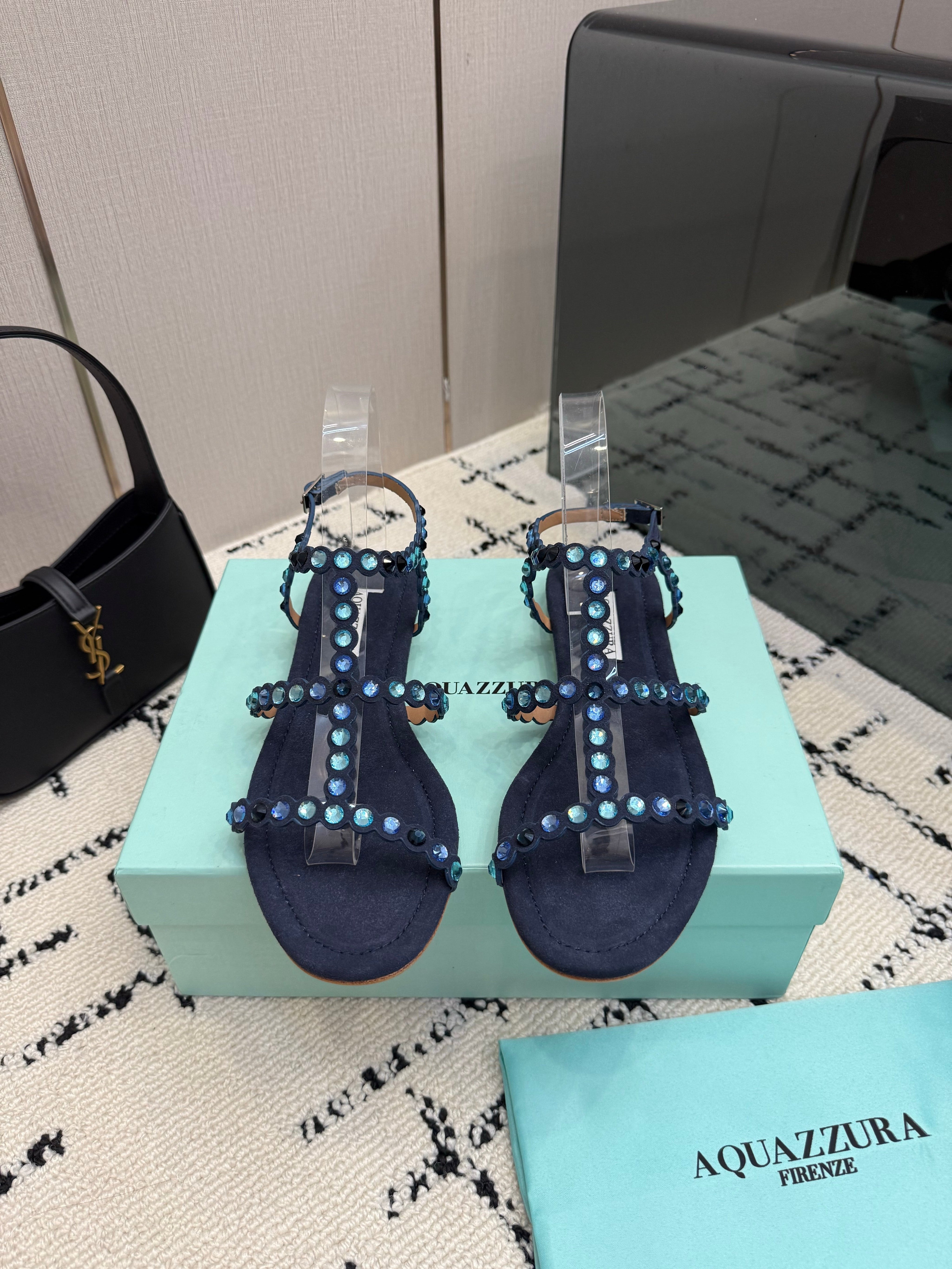 AQUAZZURA 26S FLAT SANDALS IN NAVY BLUE SUEDE CRYSTAL-EMBELLISHED