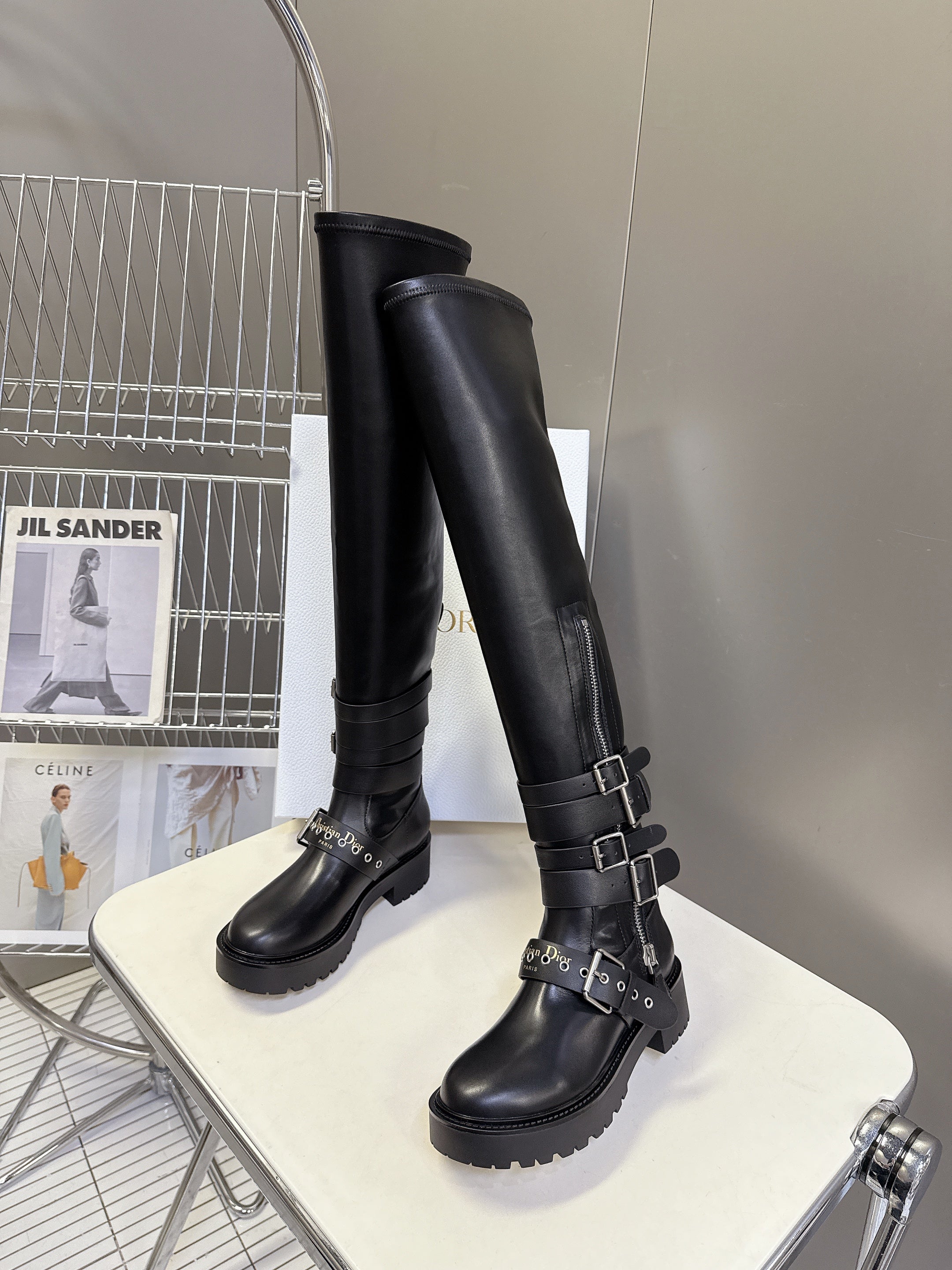 DIOR D-FIGHT BOOT 25S IN BLACK CALFSKIN WITH SILVER HARDWARE