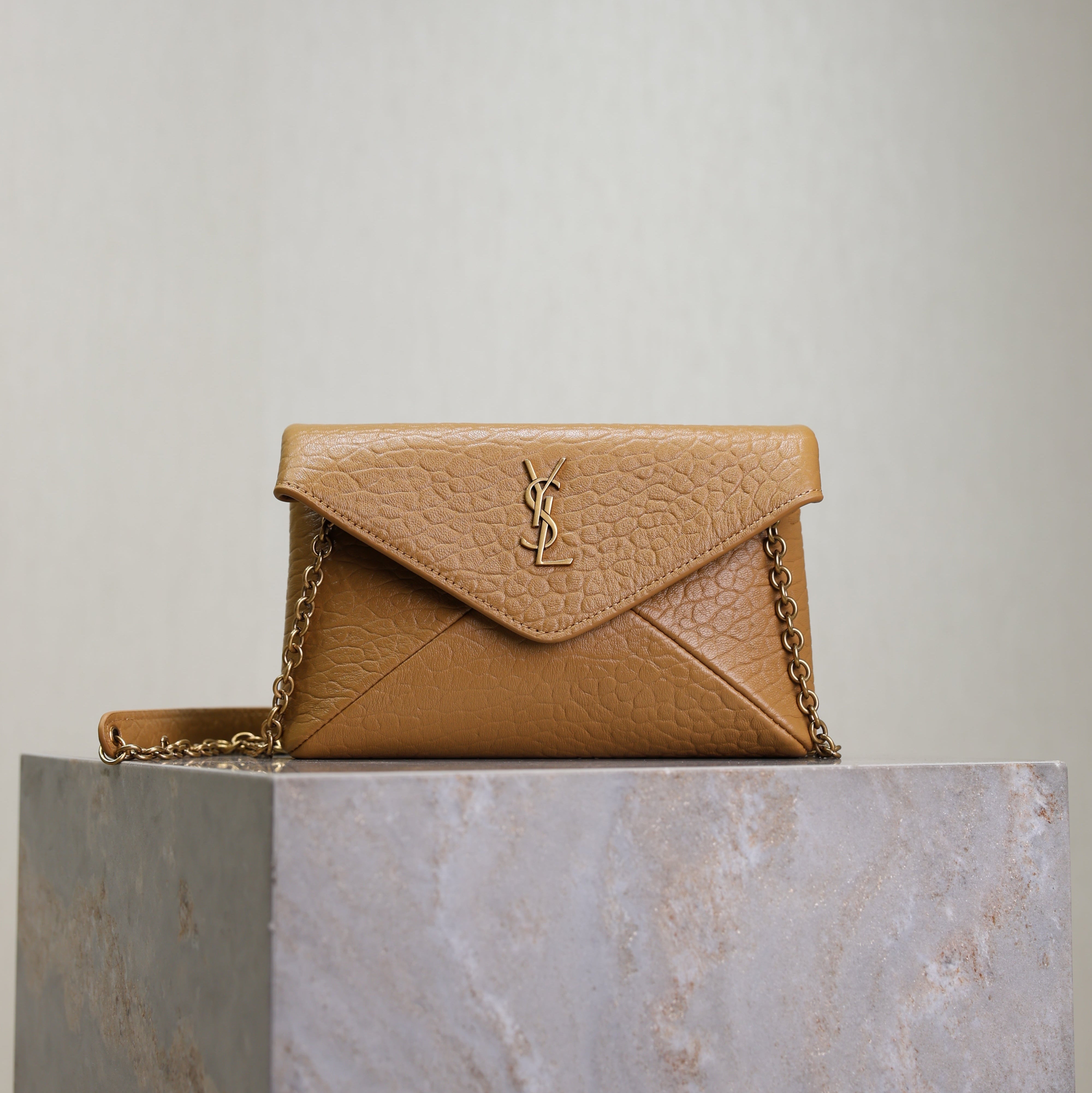 YSL 25S CALYPSO MINI 19 IN CARAMEL LAMBSKIN GOLD HARDWRE