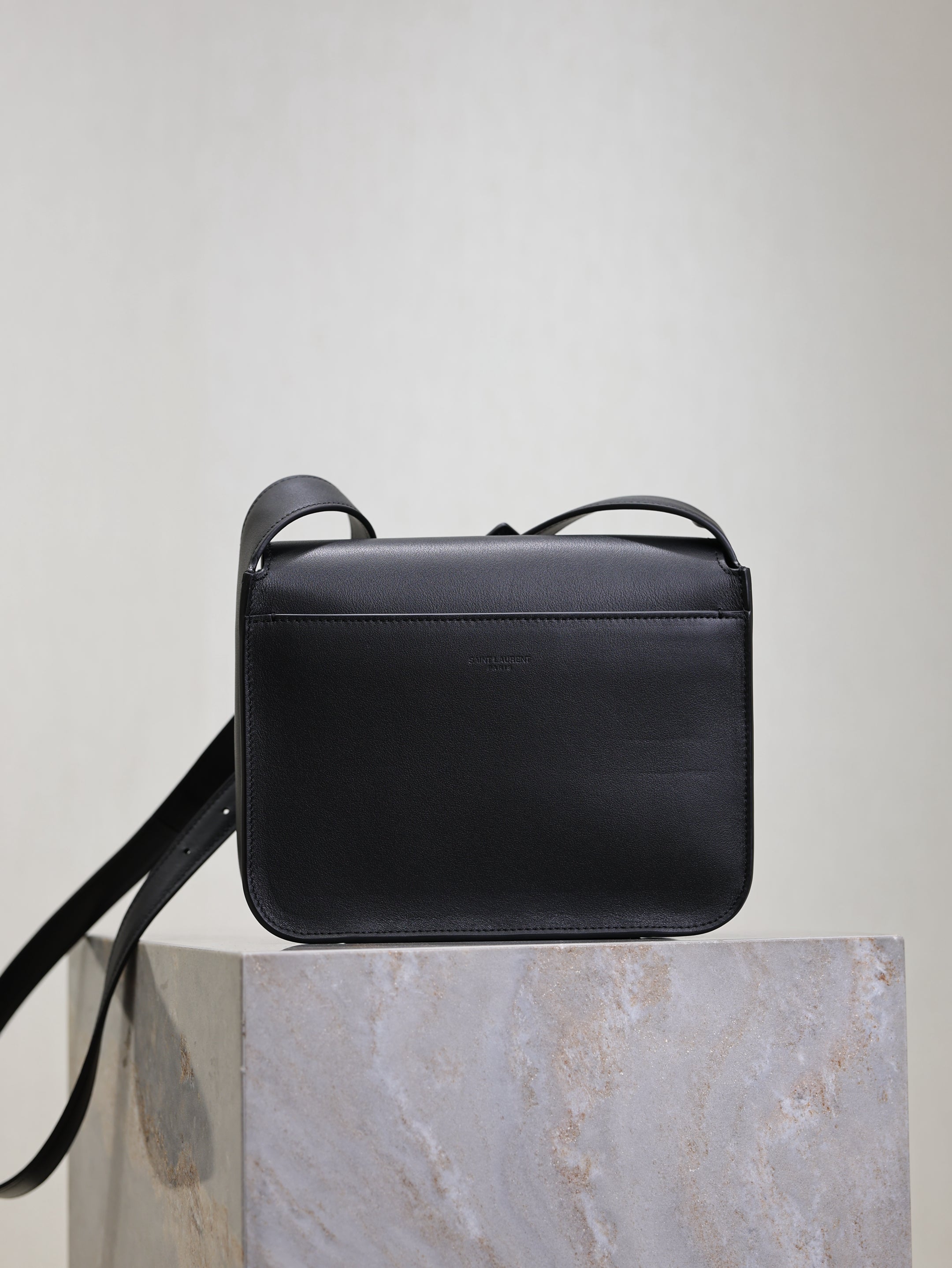 YSL 25S NIKI BABY 22 IN BLACK CALFSKIN