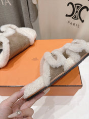HM 26S CHYPRE SANDALS IN GREYISH BEIGE SUEDE AND CREAM WHITE WOOL