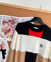 CHANEL 26S LONG SLEEVE CREWNECK KNIT SWEATER 1541