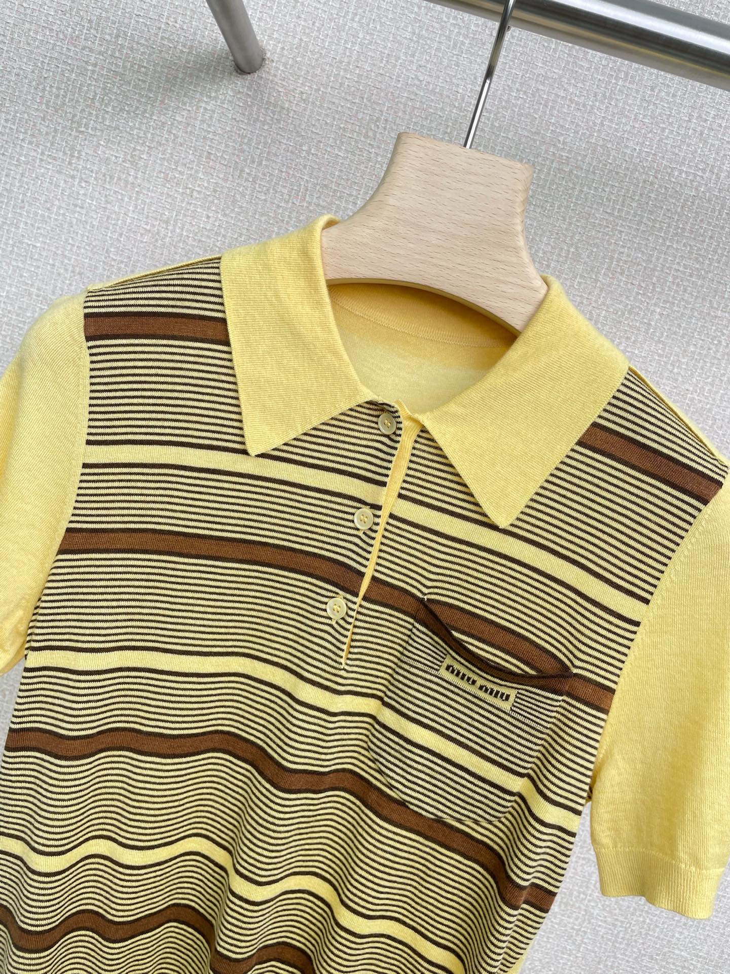 MIUMIU KNITTED POLO SHIRT STYLE 324