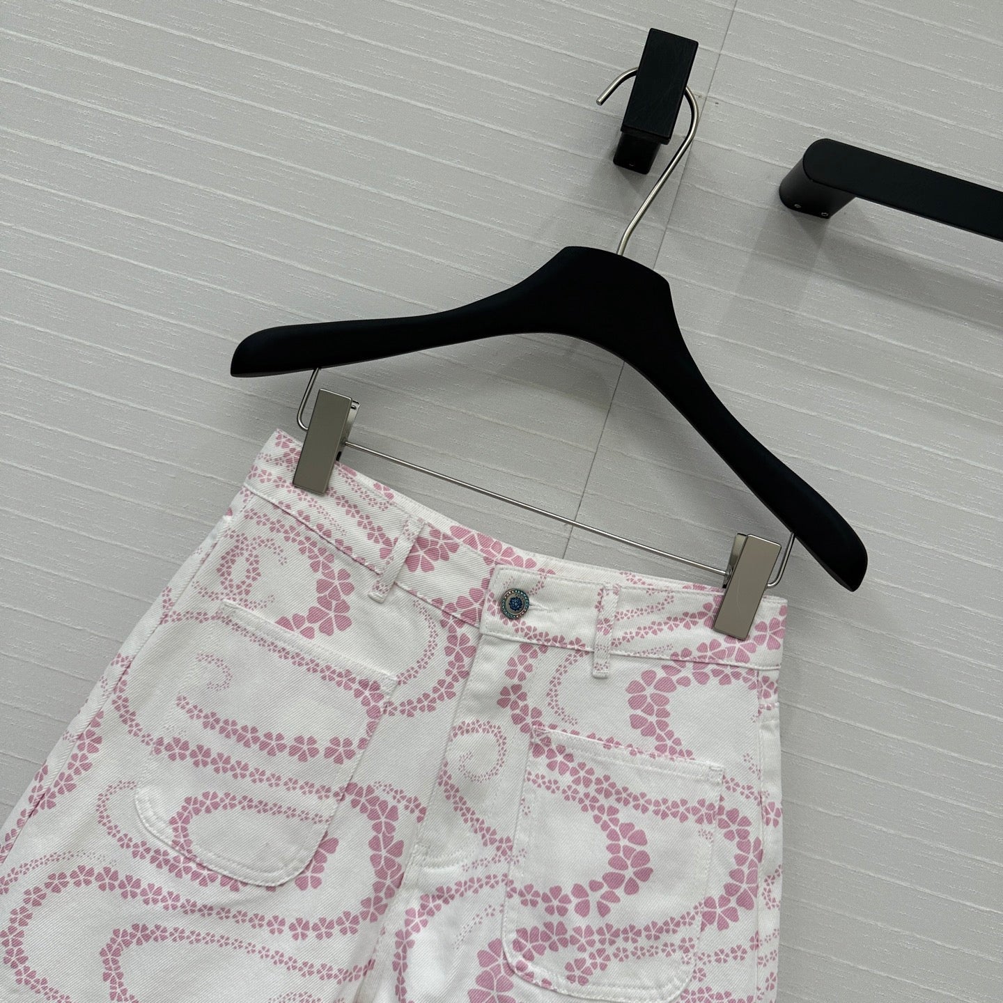CC 25 Printed Denim Short Pink White Cotton