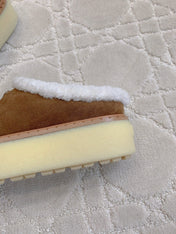 PRA MULES SHEARLING LINING IN TAN SUEDE