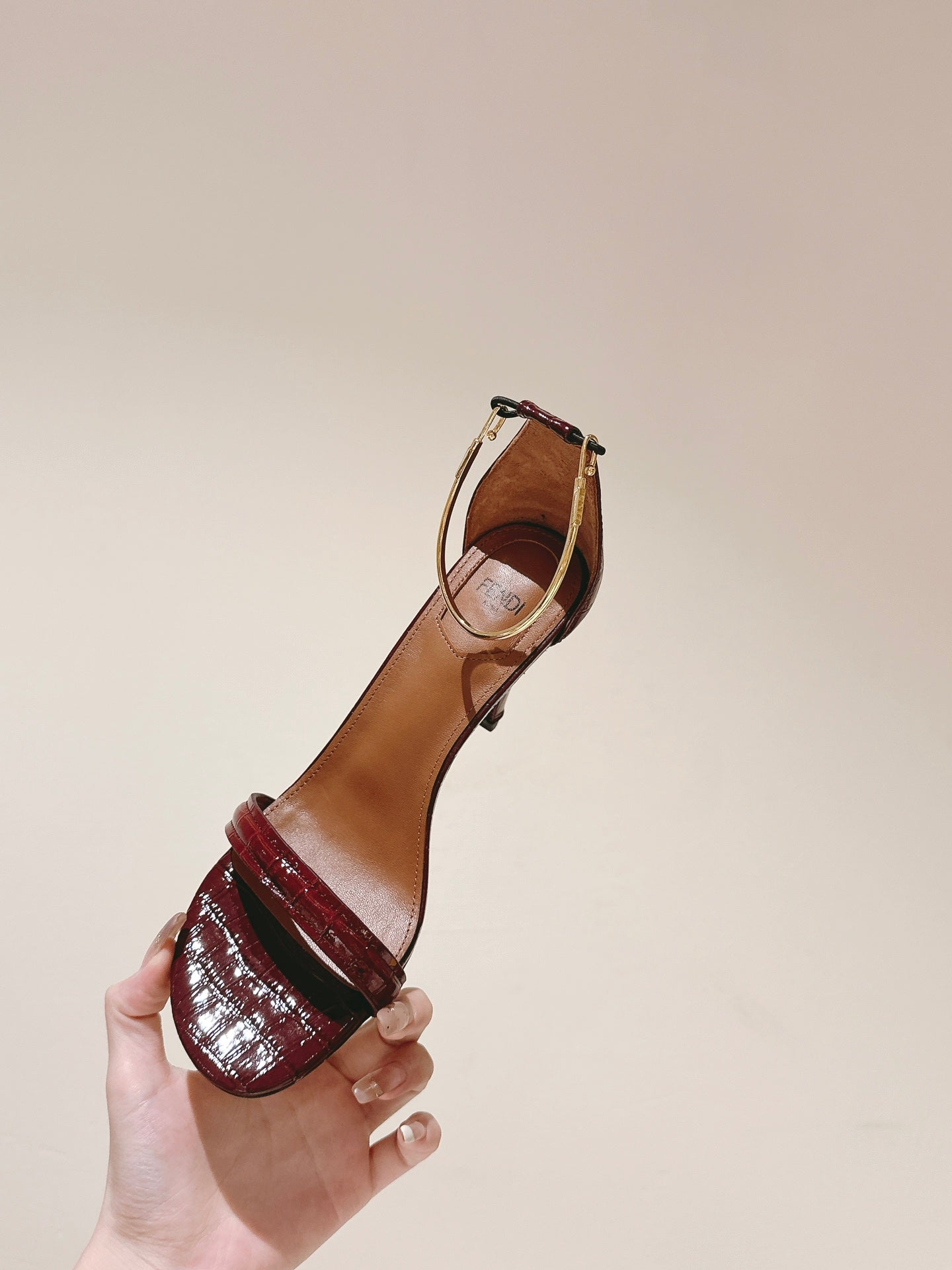 FENDI HIGH-HEELED 85 MM IN CHERRY RED LAMBSKIN WITH GOLD HARDWARE