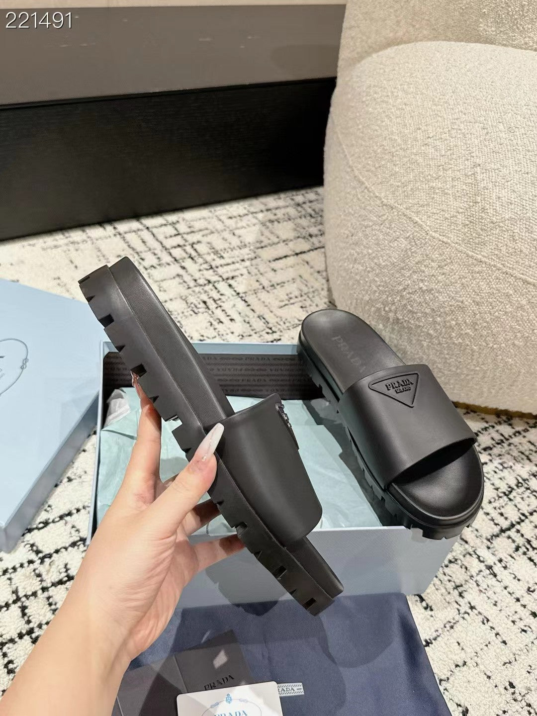 PRADA 25S RUBBER SLIDE IN CHARCOAL CALFSKIN WITH LOGO
