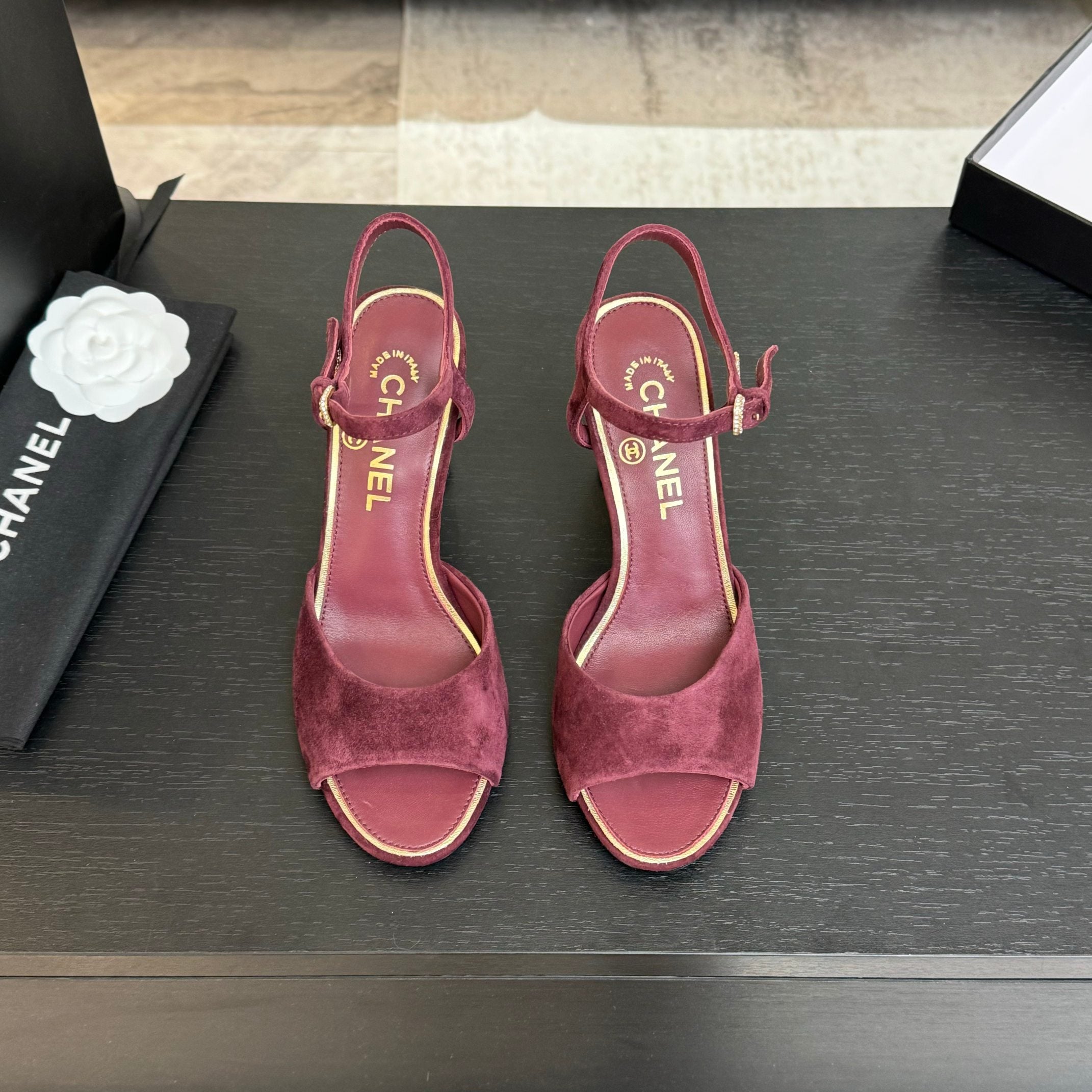 T-STRAP PEARL HEEL 85 MM SANDALS IN SANGRIA RED SUEDE
