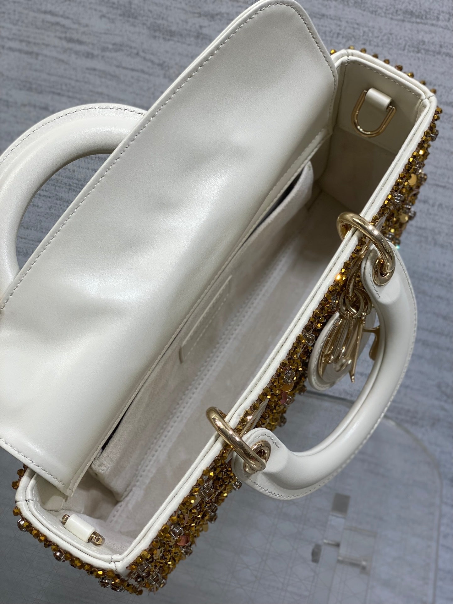 DIOR 25S SMALL LADY - JOY BAG 26 IN LATTE CANNAGE CALFSKIN WITH SPARKLING