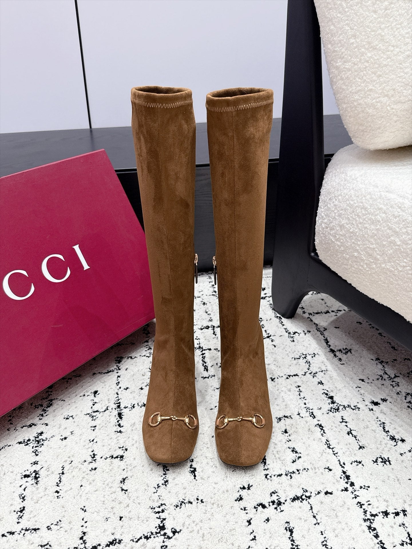 GUCCI 26S HORSEBIT KNEE-HIGH BOOTS 75 MM IN BROWN SUEDE