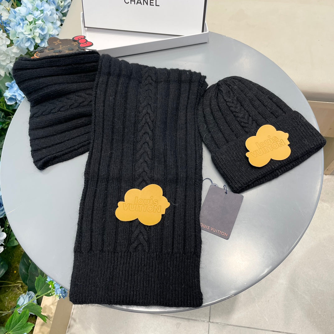 SET SCARF AND HAT IN BLACK WOOL 419147