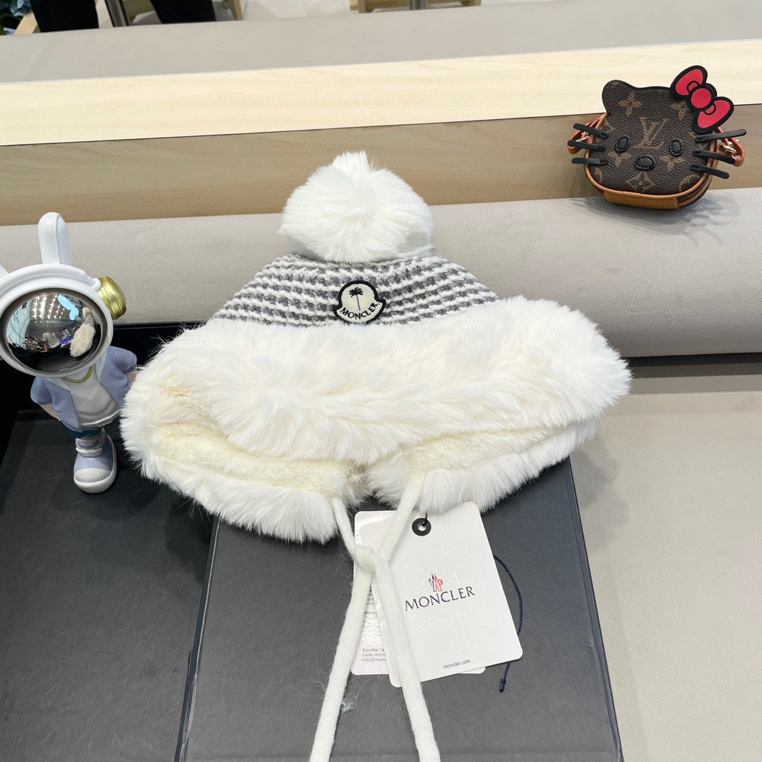 BEANIE HAT IN WHITE WOOL AND FLEECE 436749