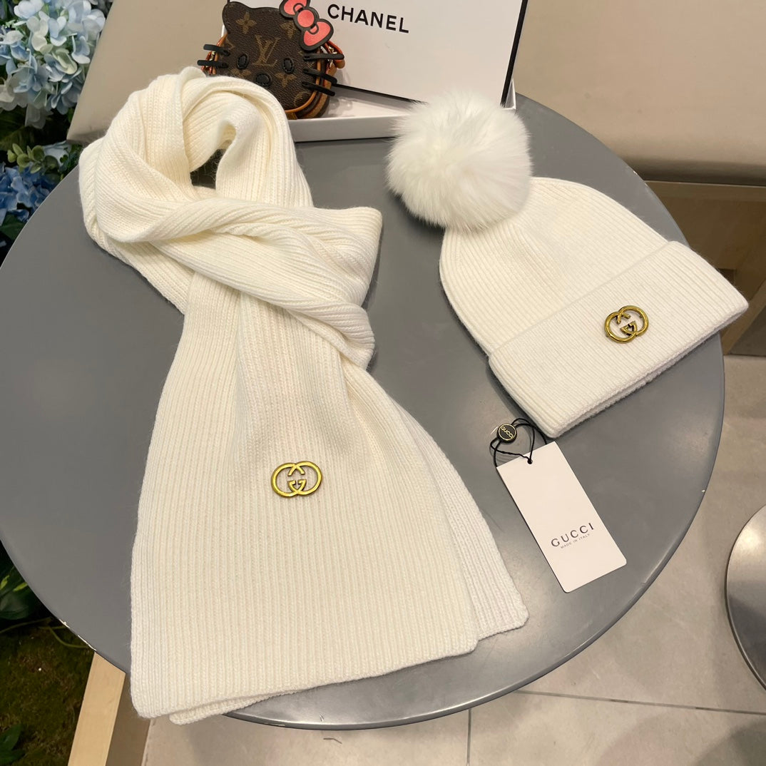 SET SCARF AND HAT IN WHITE CASHMERE 436220