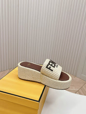 FENDI SIGNATURE WEDGE PLATFORM 6 CM IN BEIGE FIBRE WITH BROWN EMBROIDERED LOGO