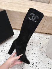 CHANEL 26S KNEE HIGH BOOTS 90 MM IN BLACK SUEDE AND PATENT