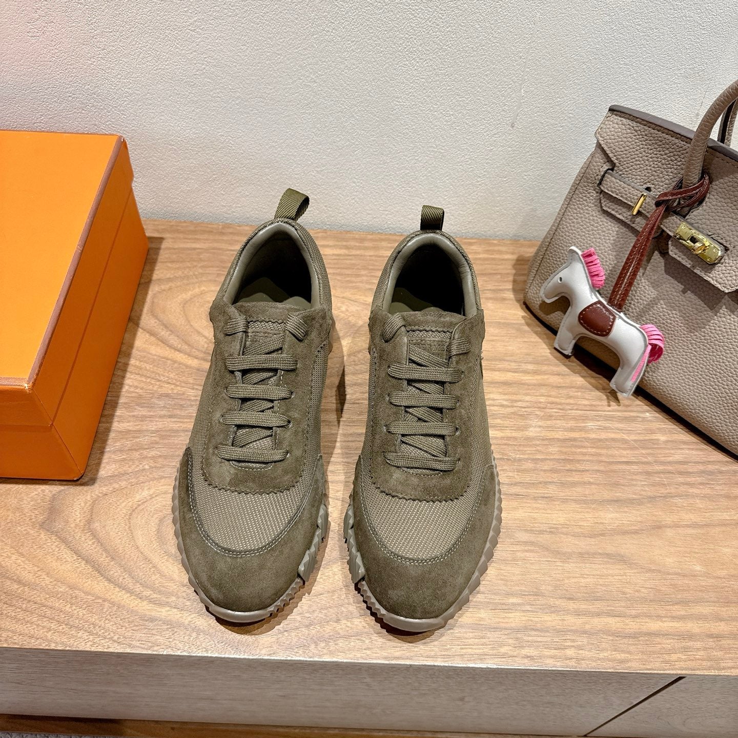 HM 26S SNEAKERS IN MOSS GREEN FABRIC AND SUEDE