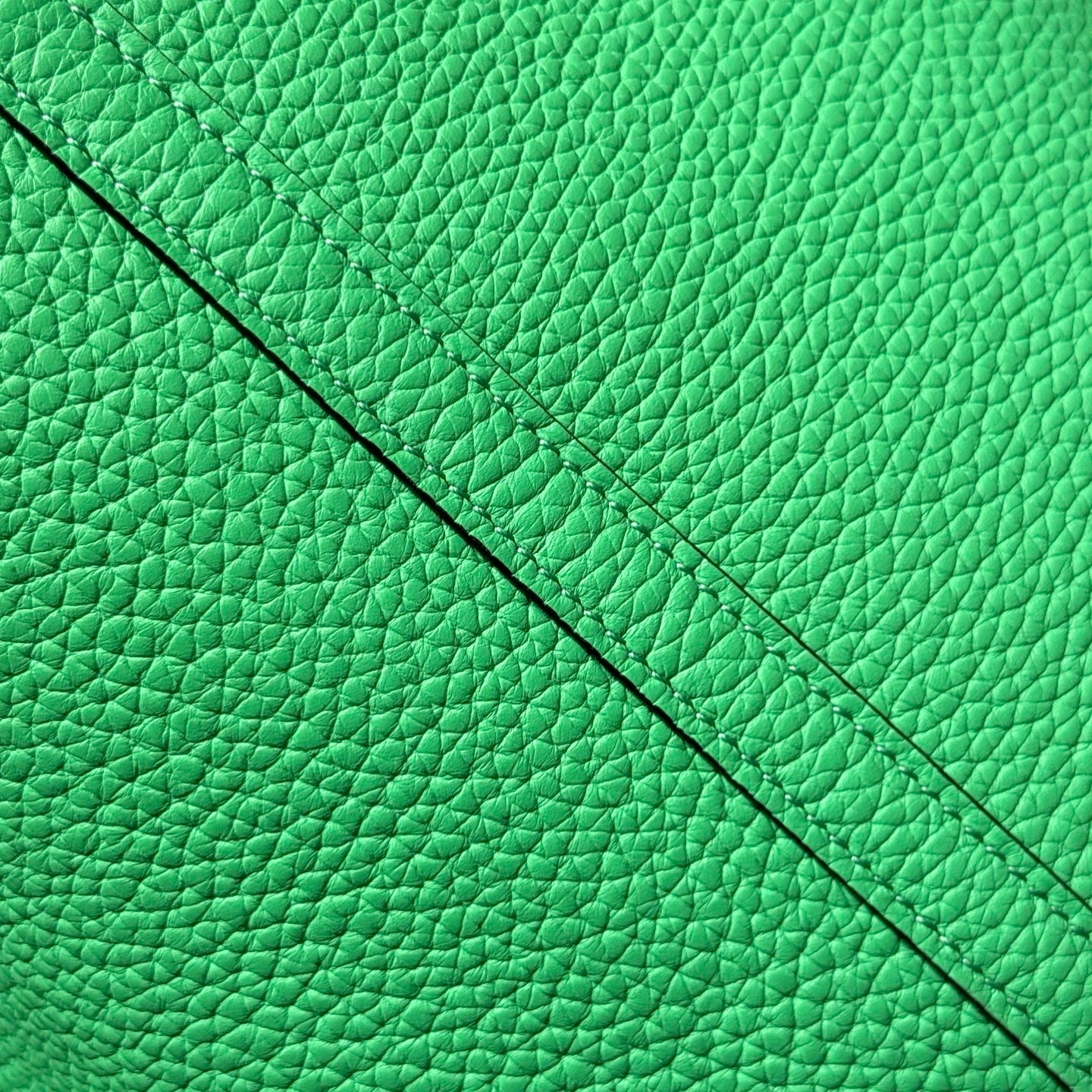 HERMES 25S PICOTIN LOCK 22 IN SPRING GREEN CALFSKIN SILVER HARDWARE