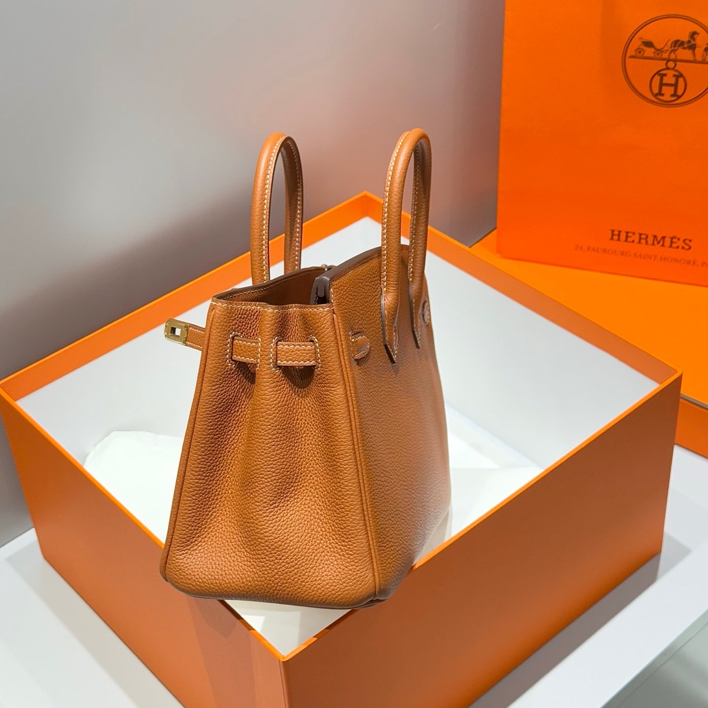 HERMES 25S MEDIUM BIRKIN 25 IN BURNT ORANGE CALFSKIN GOLD HARDWARE