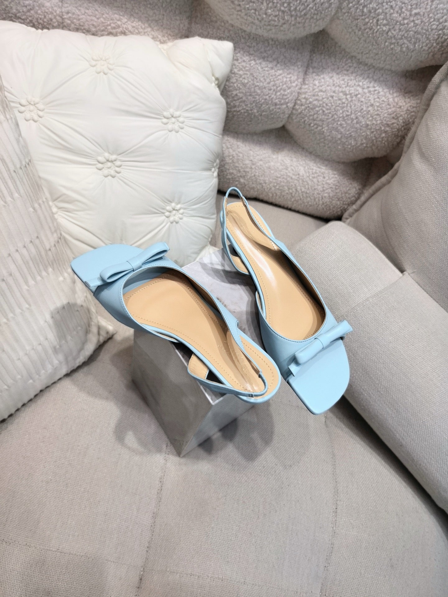DIOR 26S BOW HEELED SLINGBACK SANDAL 45MM IN SKY BLUE CALFSKIN