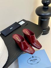 HIGH HEEL MULES WITH GOLD LETTERING LOGO IN SCARLET RED GLOSSY CALFSKIN
