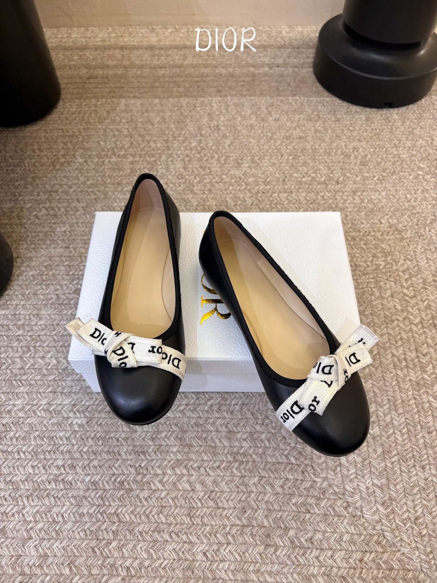 DIOR 26S BALLET FLATS IN BLACK CALFSKIN WITH J'ADIOR RIBBON