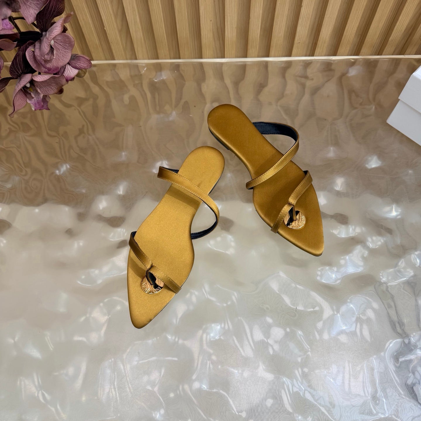 YSL 26S THONG SANDALS IN YELLOW FABRIC