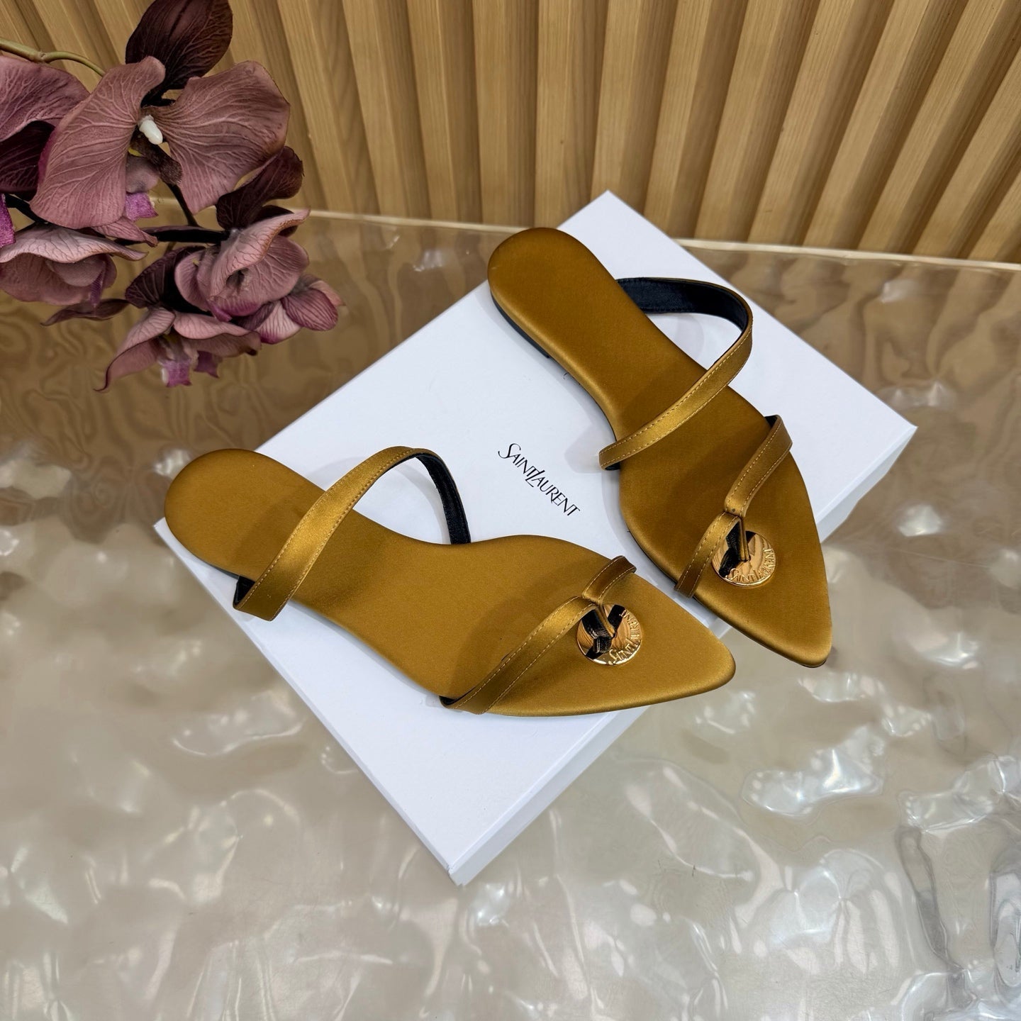 YSL 26S THONG SANDALS IN YELLOW FABRIC