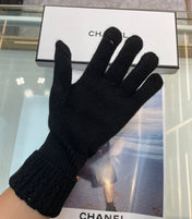 GLOVES IN BLACK CASHMERE WITH WHITE LOGO 405907
