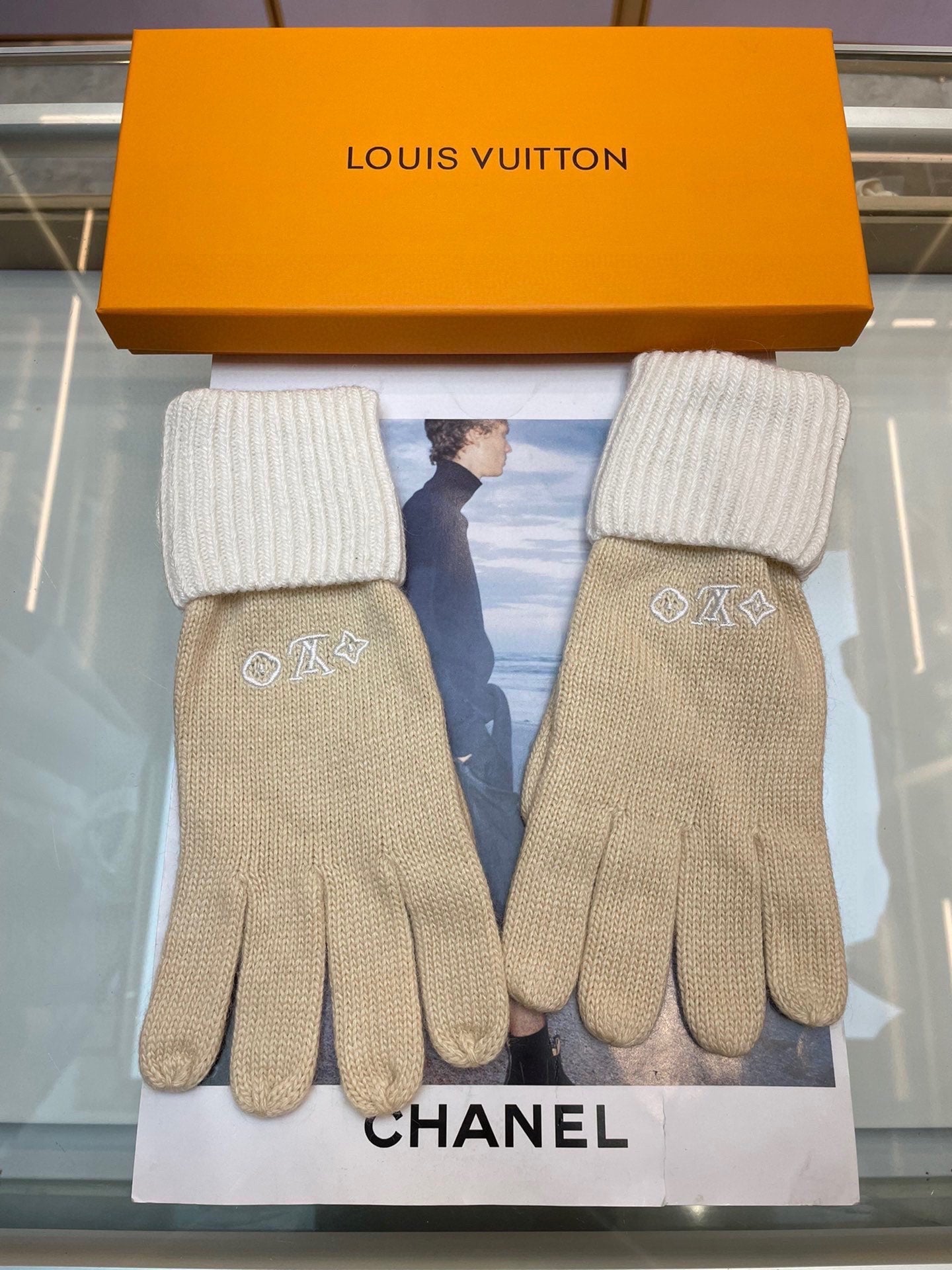 GLOVES IN WHEAT TAN MIX WHITE WOOL 458572