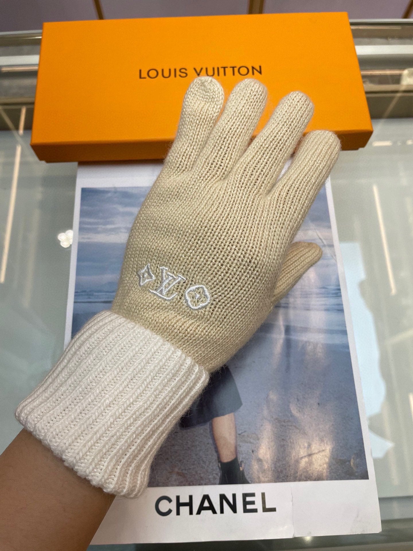GLOVES IN WHEAT TAN MIX WHITE WOOL 458572